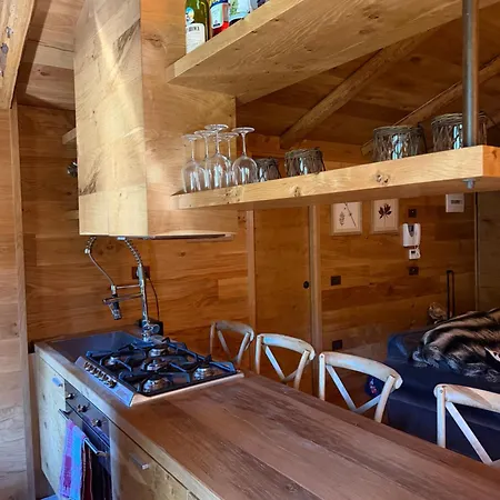 Leonville Luxury