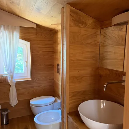 Leonville Luxury